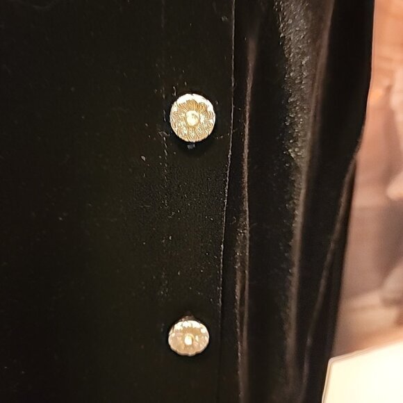 Harve Benard Holtzman Women's Velvet Button Front Shirt 2x Black - Picture 3 of 7